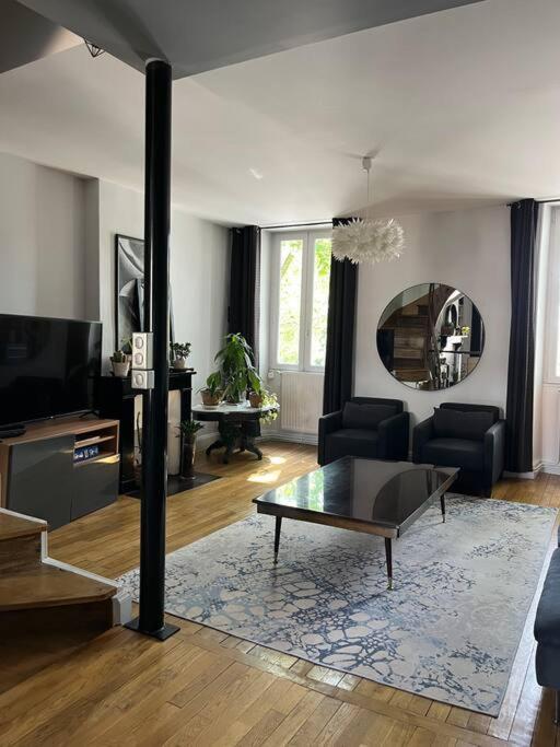 Duplex De Charme En Centre Ville Avec Terrasse Брив ла Гайард Екстериор снимка